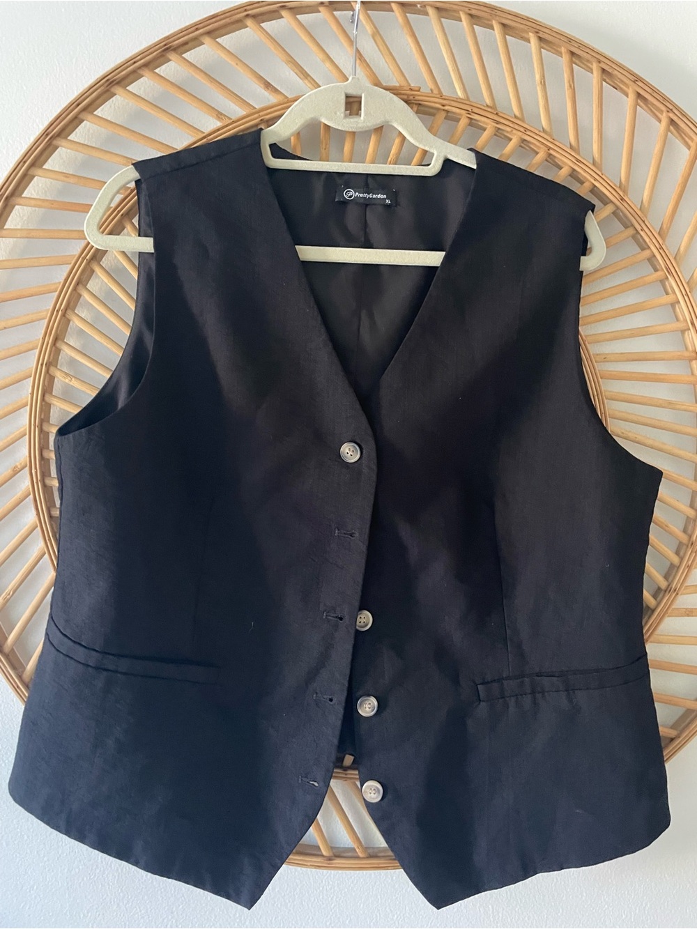 Black Button-Front Vest size XL